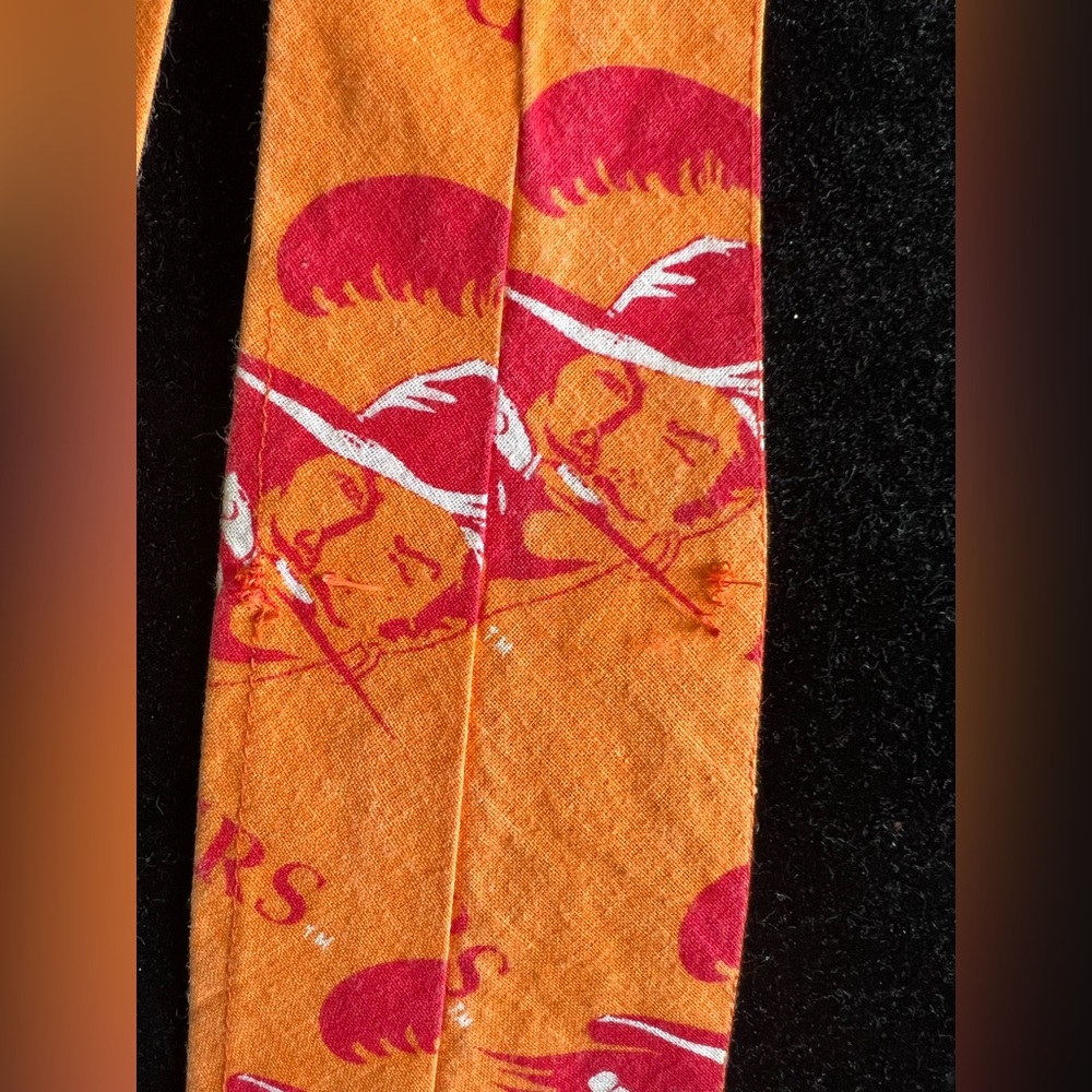 Vintage Tampa Bay Bucs Tie